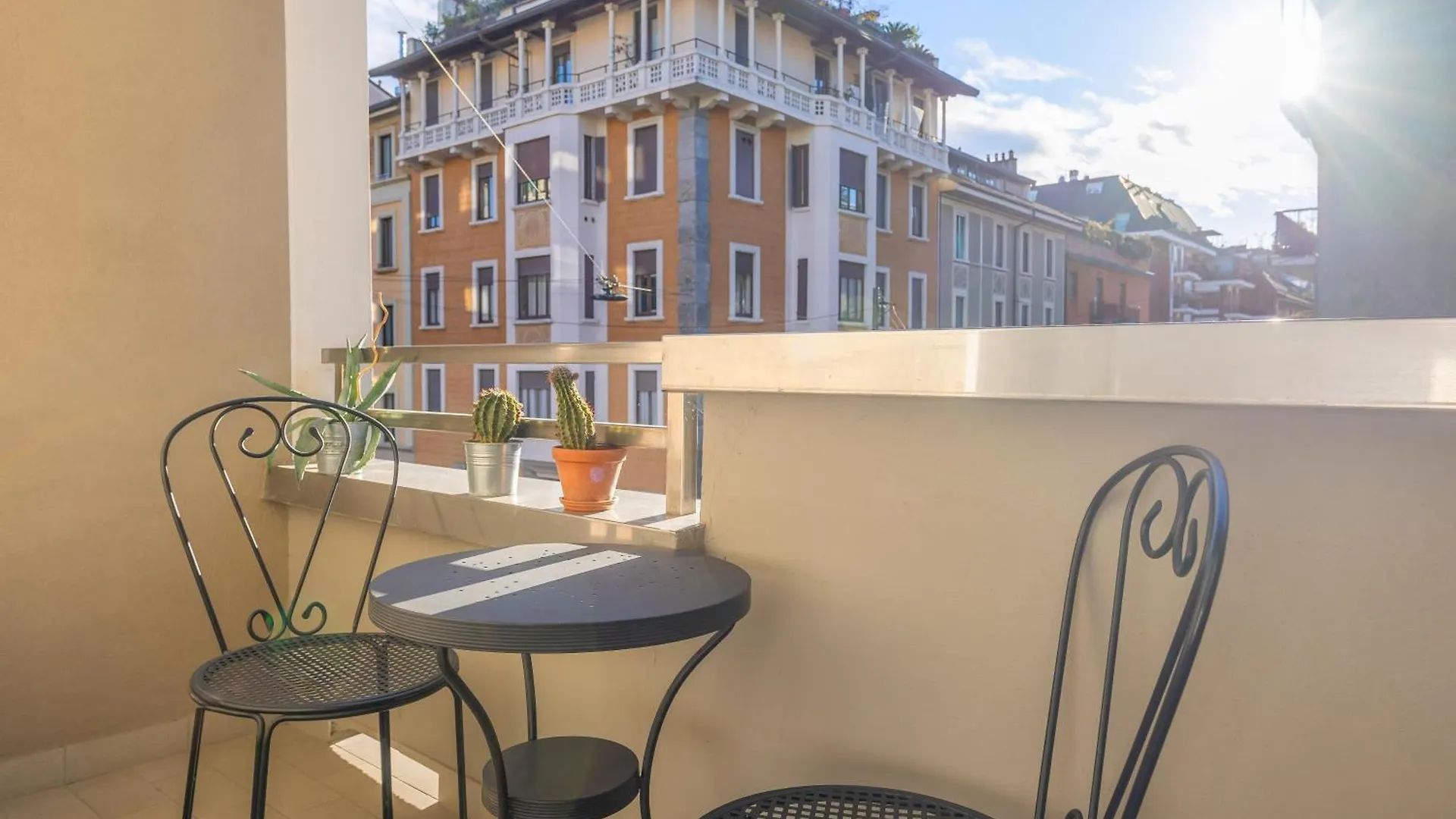 Suite Tra Citylife E Corso Vercelli, Milano 0*, Mailand Italien